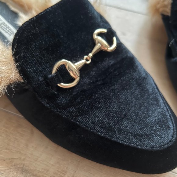 Cape Robbin Velour Fur Loafers - Picture 2 of 3